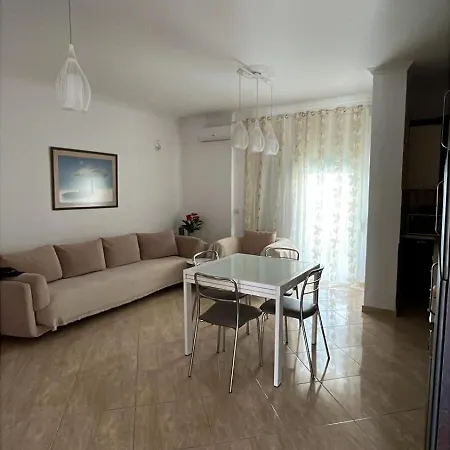 Large And Spacious At New Marina 140 Meters Apartament
