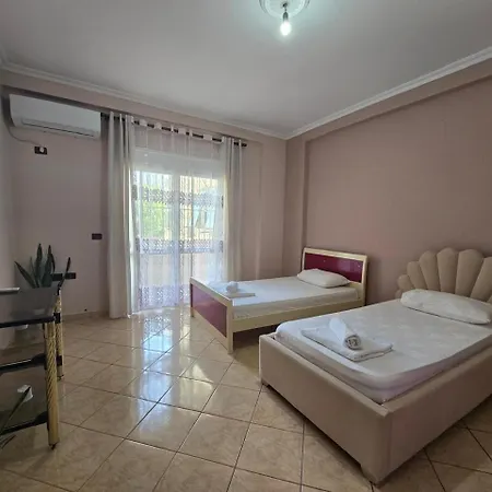 Large And Spacious At New Marina 140 Meters Wlora